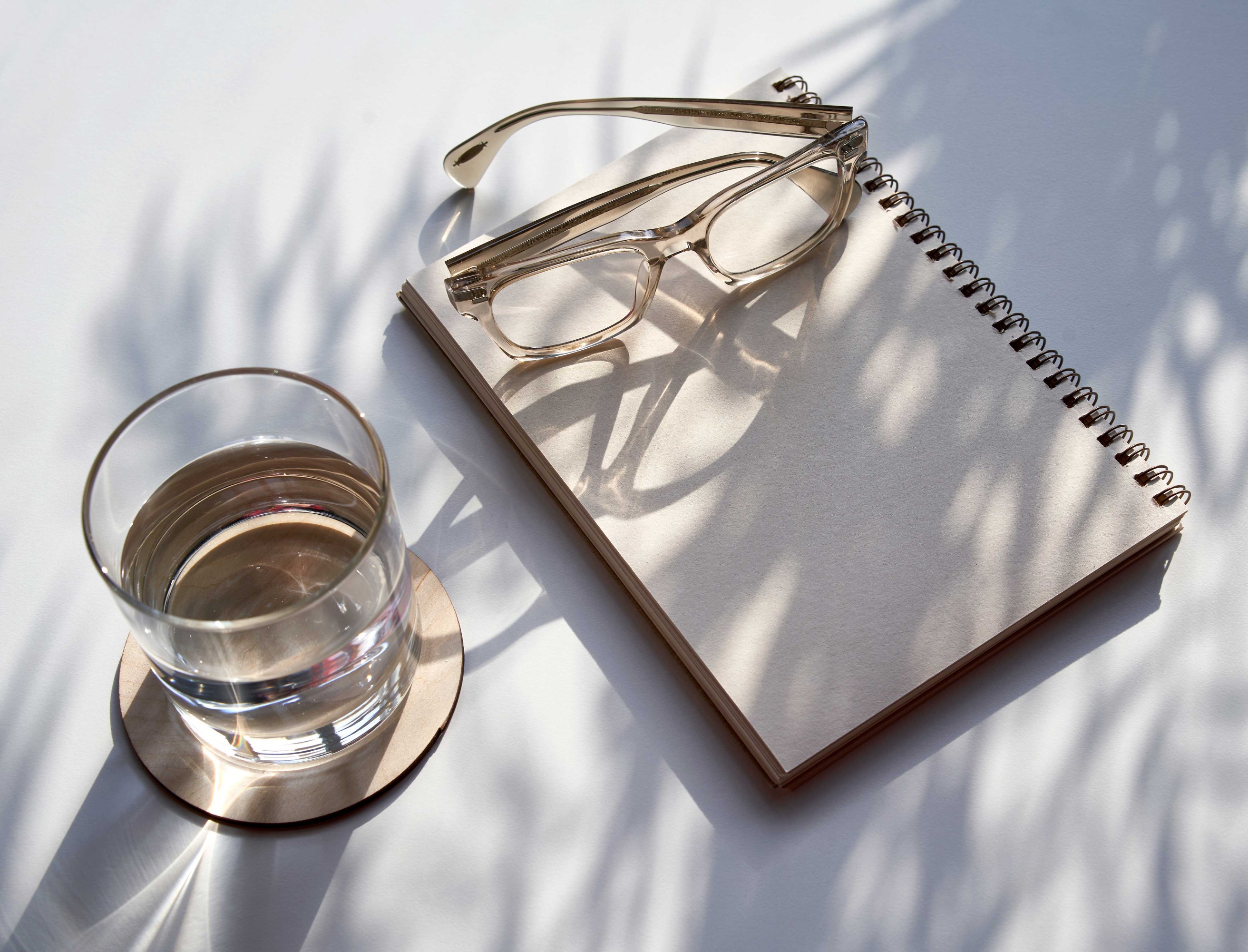 glasses notebook img